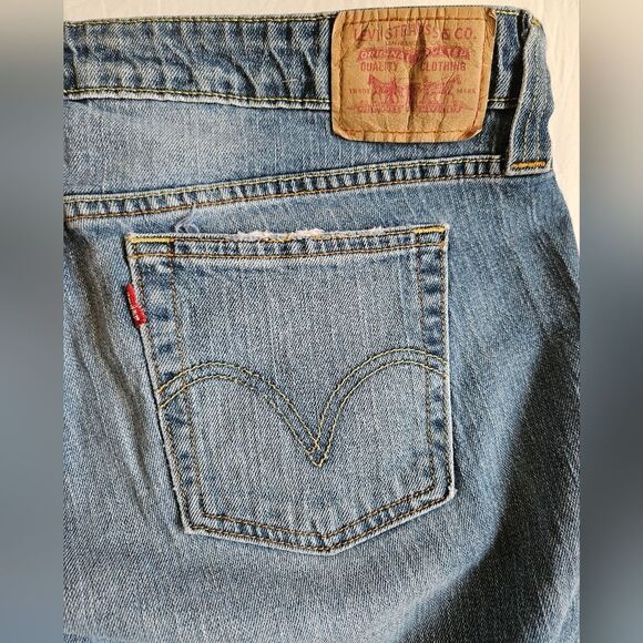 Levi's 518 Jeans Womens 15M (36x30)  Superlow Bootcut Medium Wash Denim Mid Rise - Picture 10 of 10